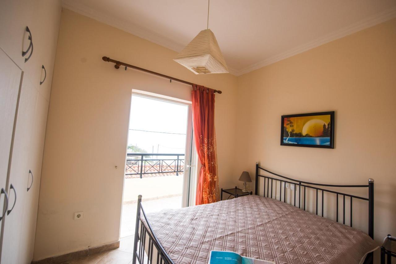 Pantelis Apartments Агиос Георгиос Екстериор снимка