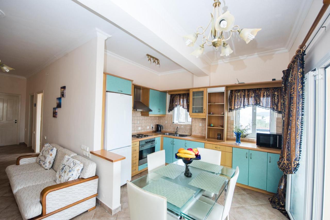 Pantelis Apartments Агиос Георгиос Екстериор снимка