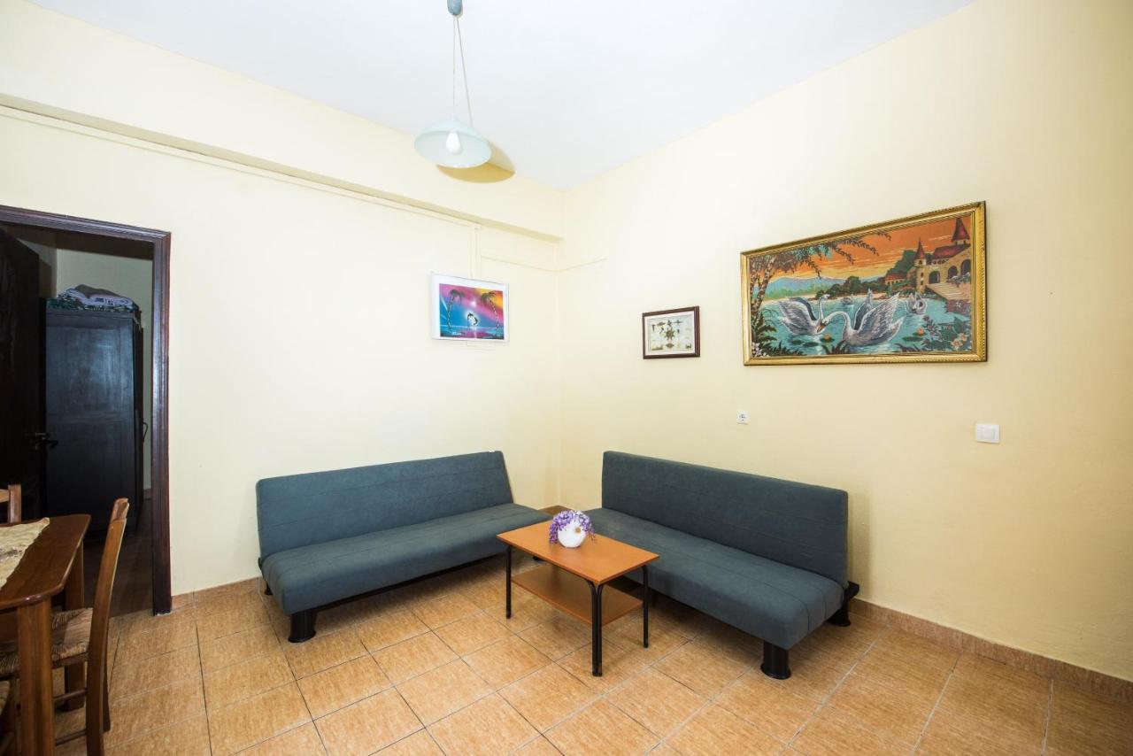 Pantelis Apartments Агиос Георгиос Екстериор снимка
