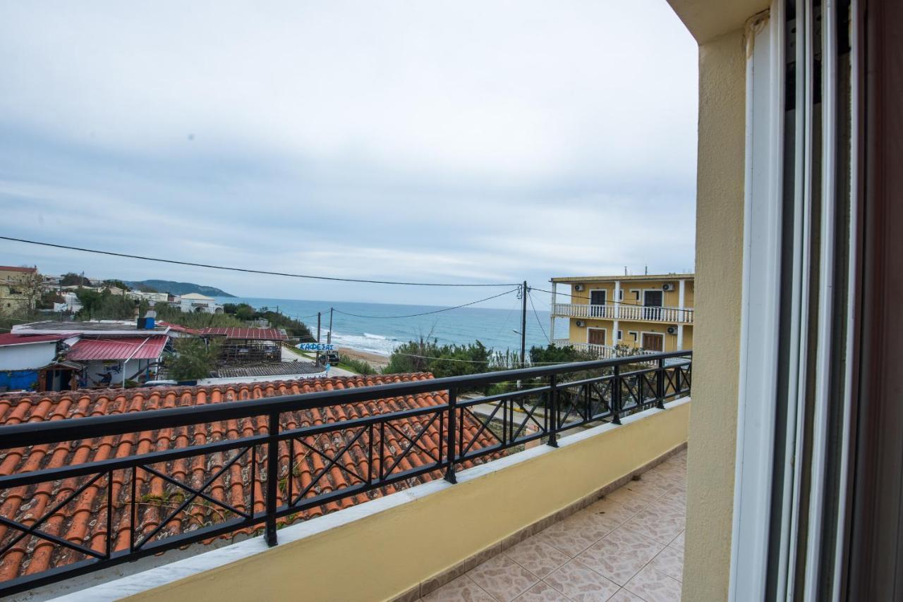 Pantelis Apartments Агиос Георгиос Екстериор снимка