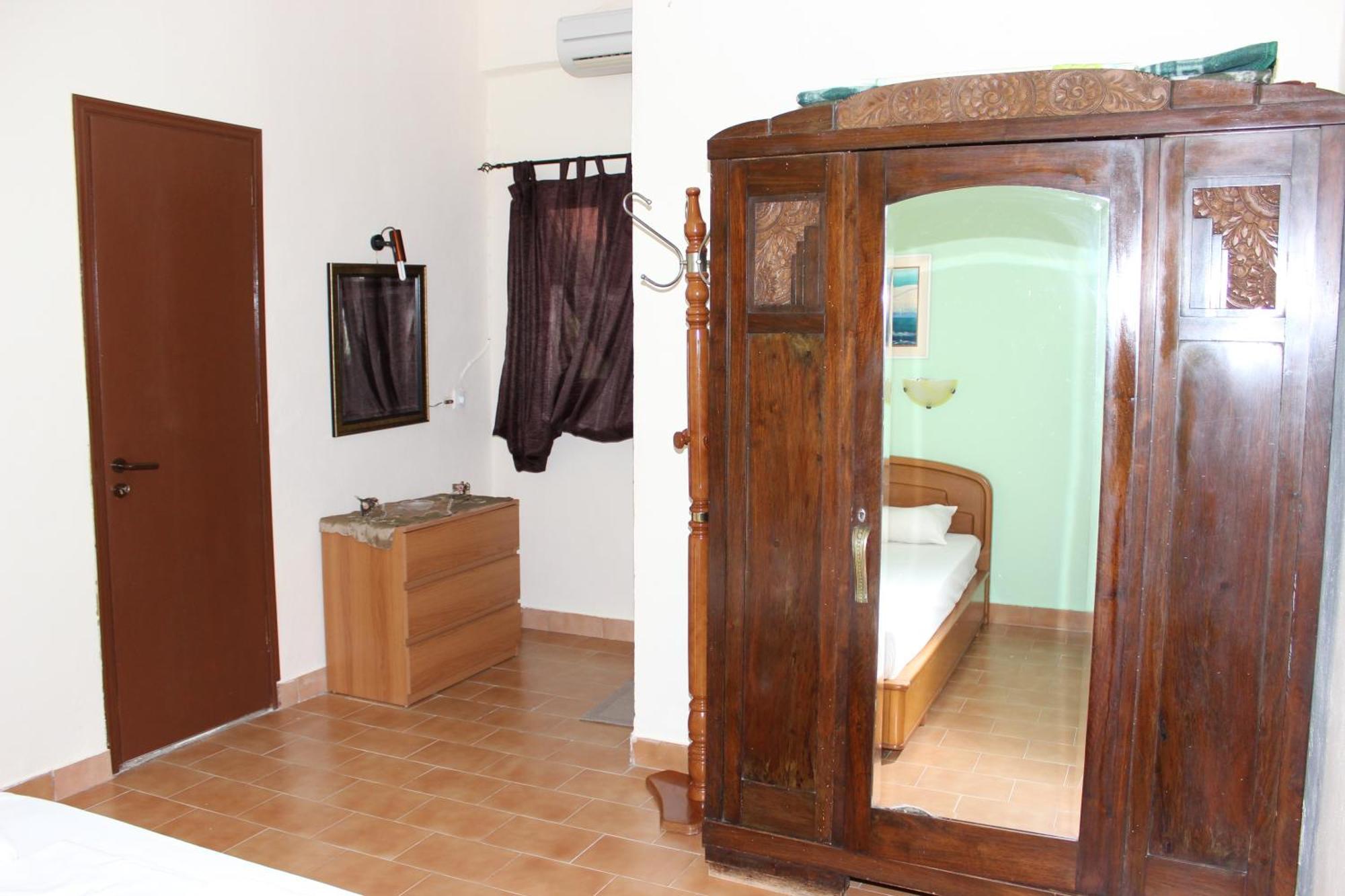 Pantelis Apartments Агиос Георгиос Екстериор снимка