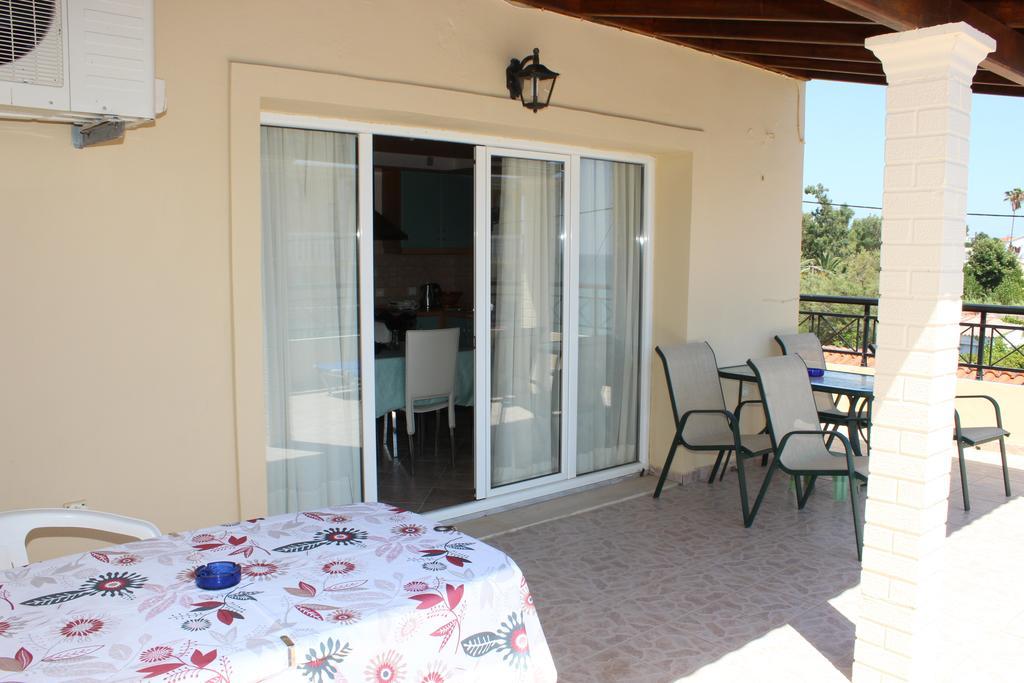 Pantelis Apartments Агиос Георгиос Екстериор снимка